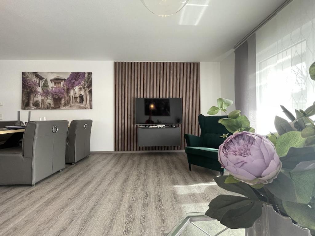 Exklusive Wohnung Zentral Mit Grossem Balkon Losheim am See Exterior foto