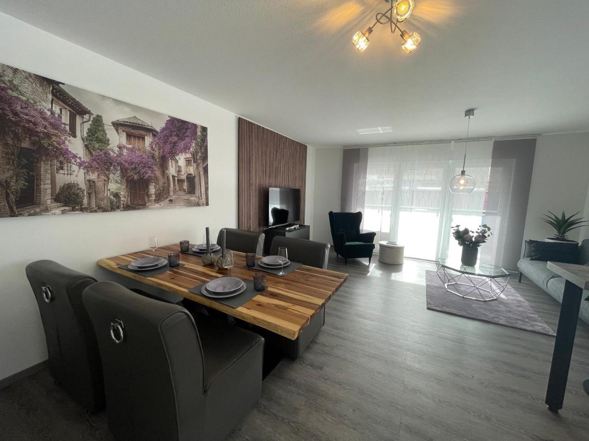 Exklusive Wohnung Zentral Mit Grossem Balkon Losheim am See Exterior foto