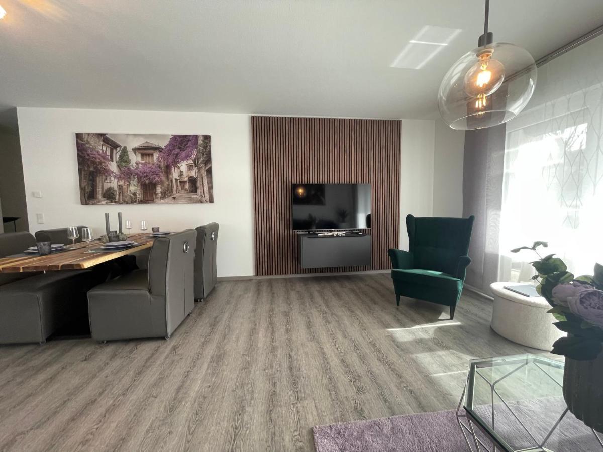 Exklusive Wohnung Zentral Mit Grossem Balkon Losheim am See Exterior foto
