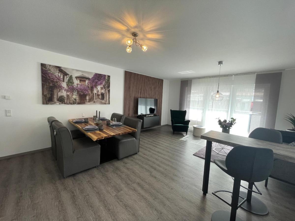 Exklusive Wohnung Zentral Mit Grossem Balkon Losheim am See Exterior foto